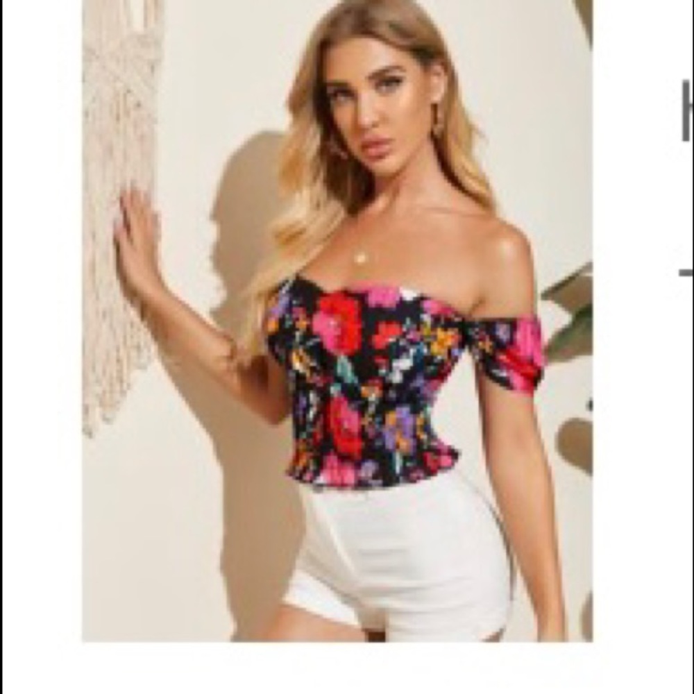 Top black size small